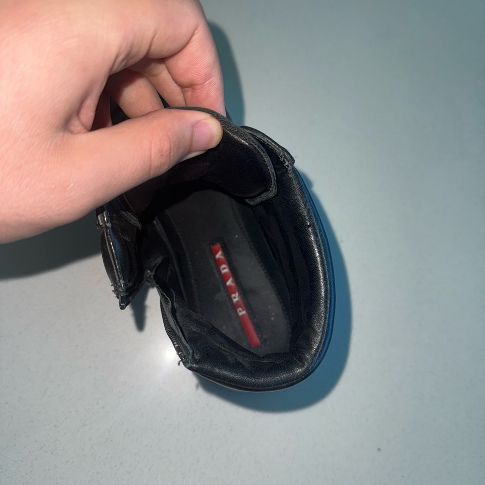 Prada Black and Red Sneakers with Classic Silhouette - Picture 4 of 10